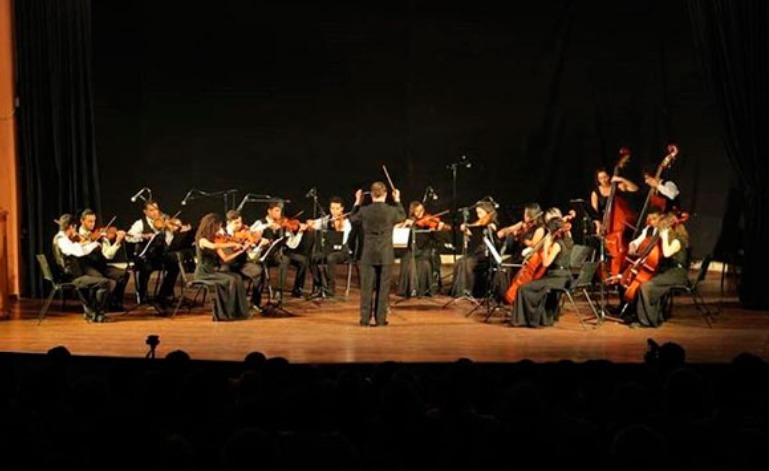 A Orquestra Jovem de Sete Lagoas é uma das atrações da Cantata de Natal do Unifemm, no Teatro Redenção