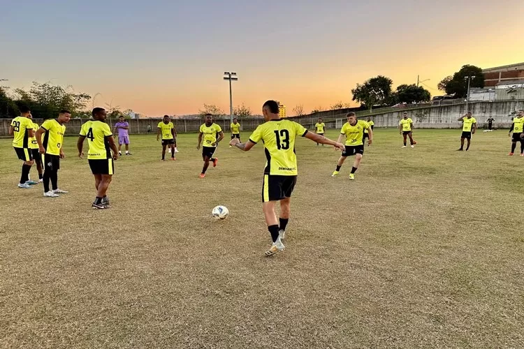 Democrata fez treino recreativo no Campo do Complexo Esportivo Rodrigão 