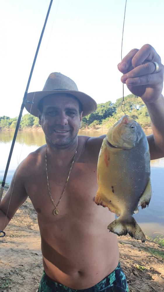 Empresário Deibisson Rodrigues no Rio das Velhas em Lassance.